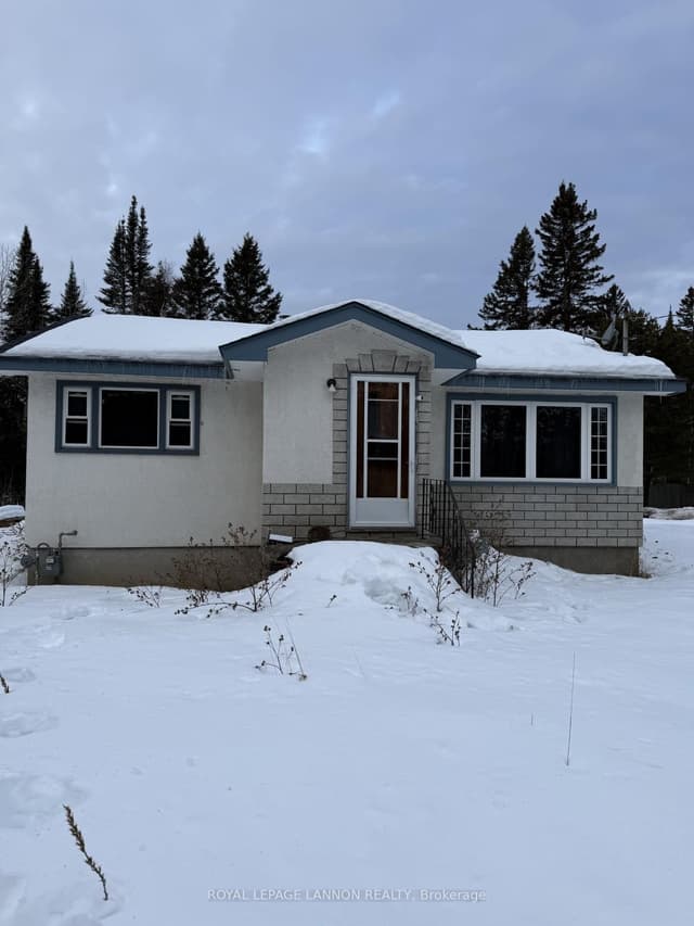 Detached at 6407 Mapleward Road, Thunder Bay, ON P7G 2K1