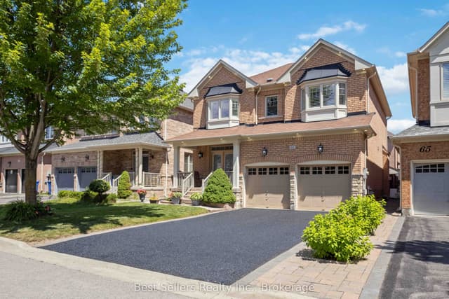 Detached at 61 Braith Crescent, Whitchurch-Stouffville, ON L4A 0B9