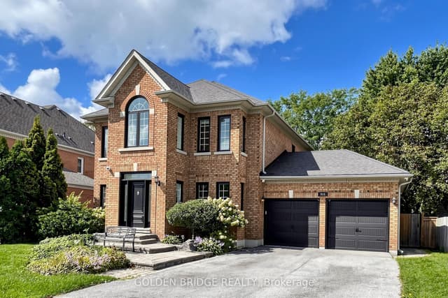 Detached at 913 Ivsbridge Boulevard, Newmarket, ON L3X 1L6