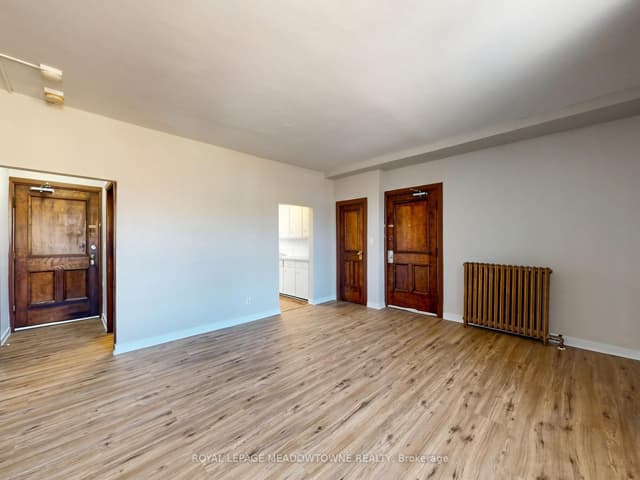 Detached at 70 Mill Street 1, Halton Hills, ON L7G 2C9