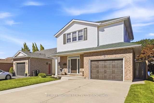 Detached at 7441 Trinity Court, Niagara Falls, ON L2H 3A6