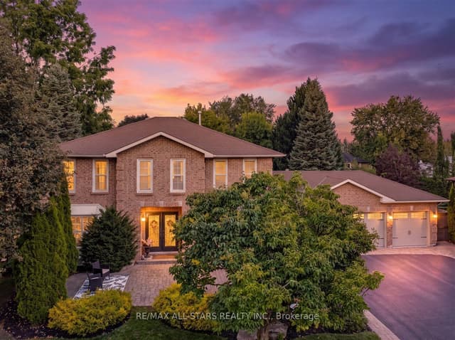 Detached at 1824 Mount Albert Side Road, East Gwillimbury, ON L0G 1V0