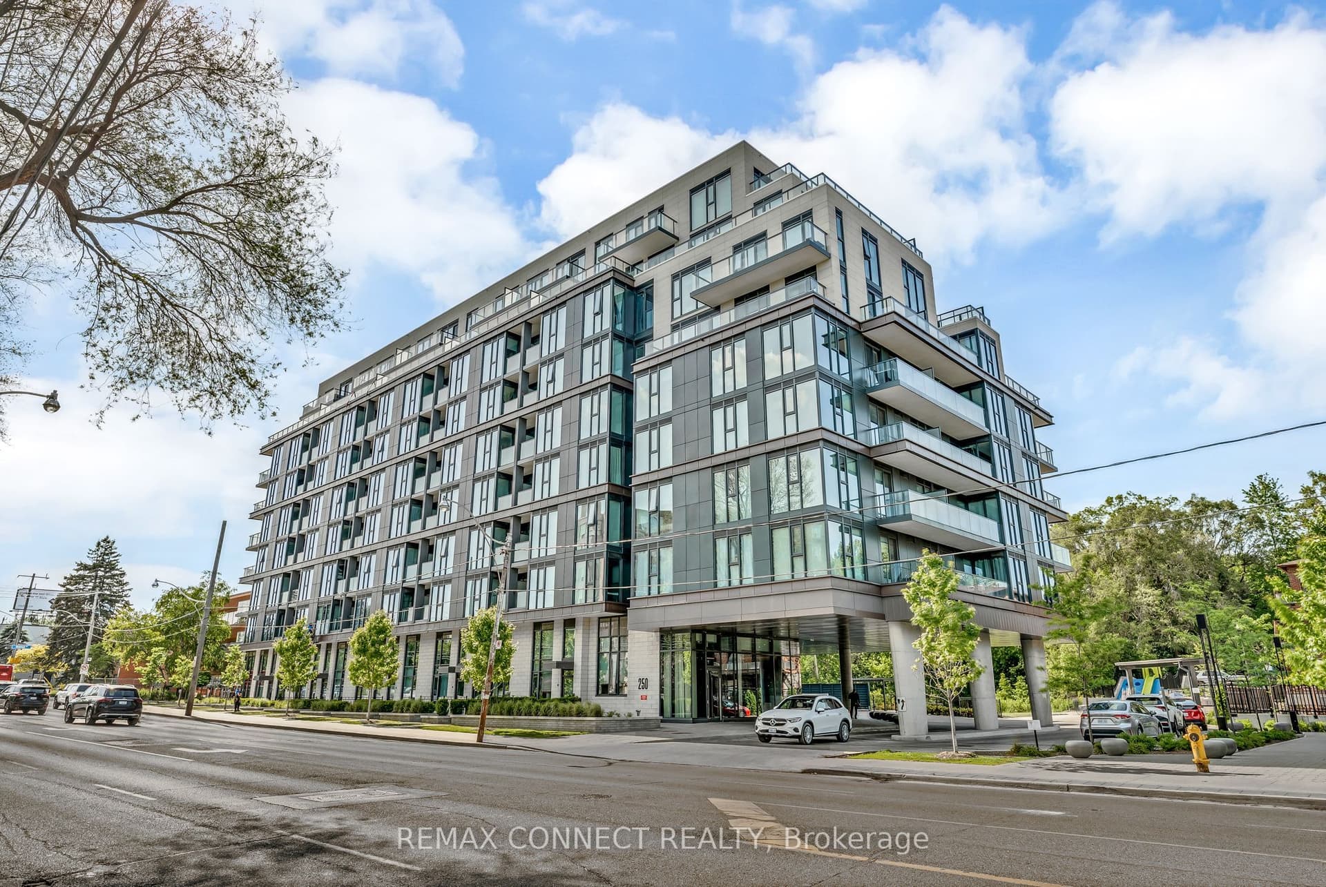 250 Lawrence Avenue in M5M