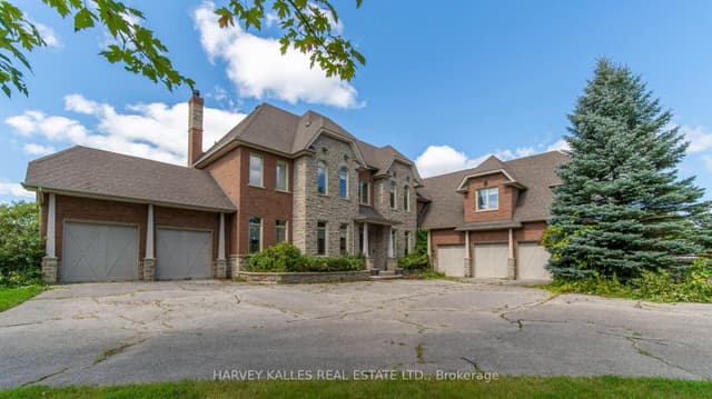 Detached at 7472 Ashburn Road, Whitby, ON L1M 1L4