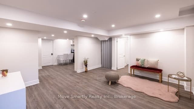 Detached at 131 Bentwood Crescent Lower, Vaughan, ON L4J 8R5
