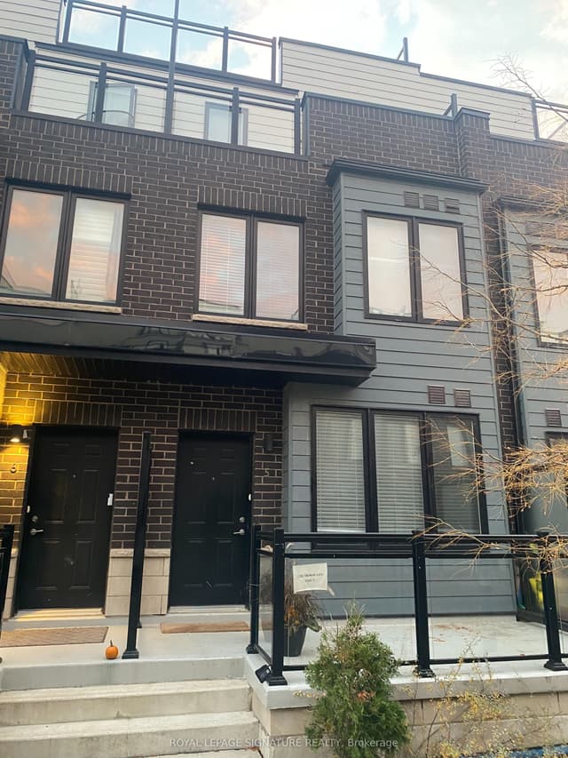 Condo Townhouse at 2285 Mcnab Lane 5, Mississauga, ON L5J 0B3